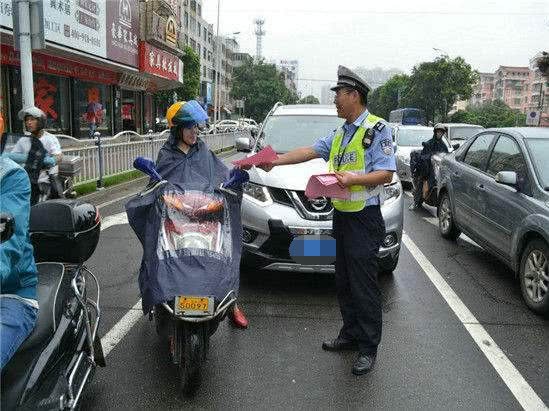 电瓶车交通规则遵守策略探讨